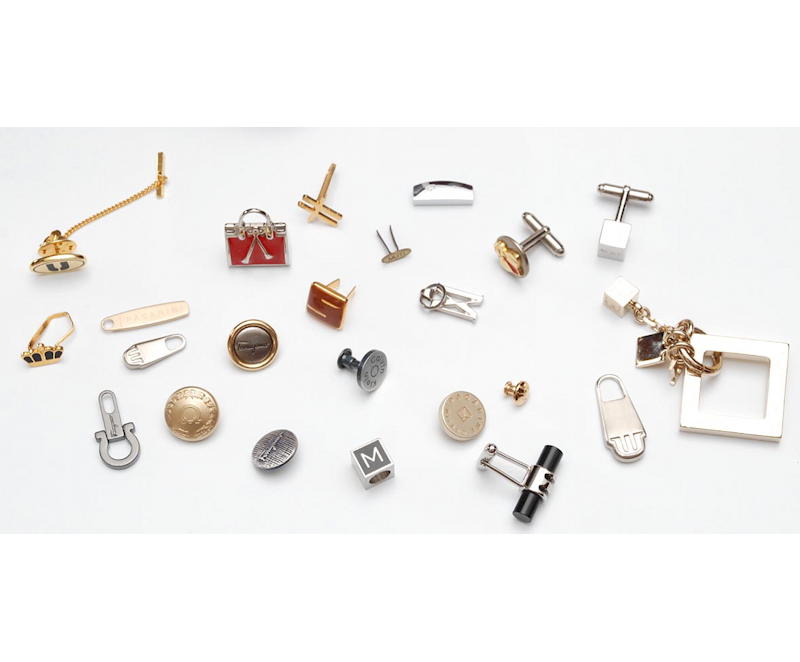 Italia-consultant.com manufacturing agents Italy. Custom handbag collections manufacturing, custom hardware manufacturing Italy, Italian leather goods manufacturing.